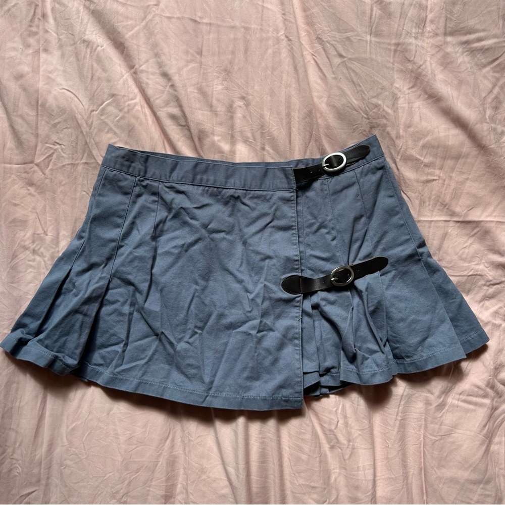 Brandy Melville mini buckle skirt